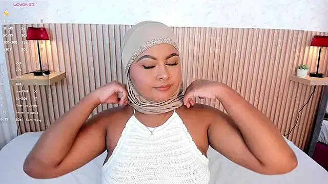 jasmyne_anbar — Rub My Clit With Two Fingers in Circles