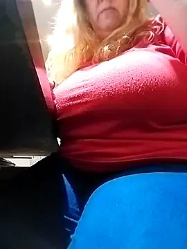 JennyInVegas on StripChat 