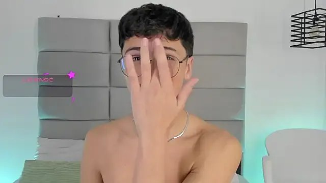 JoshClaarktt from StripChat
