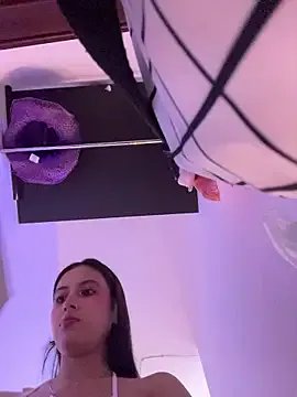 Juanita-Diaz on StripChat