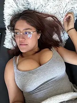 Juliana_News on StripChat