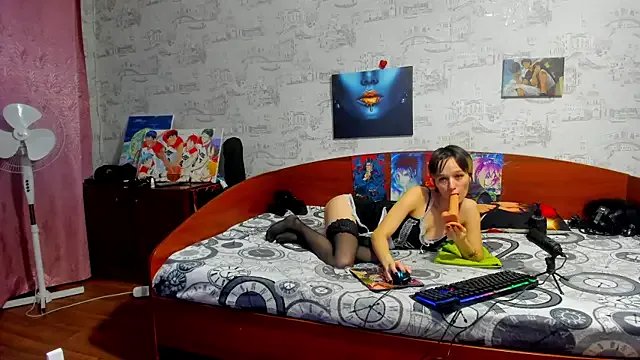 KagamiTayga on StripChat 