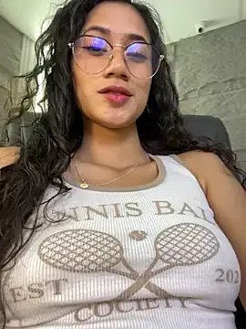 KaitlynLoveCam on StripChat