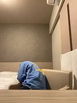 KAMESAN08 on StripChat