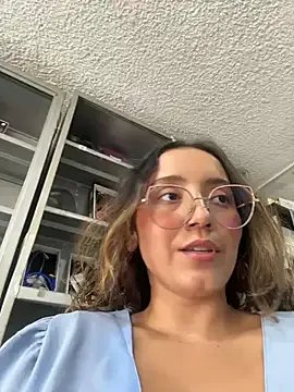 Kay_LustyWife on StripChat