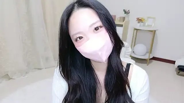 kii-channel on StripChat