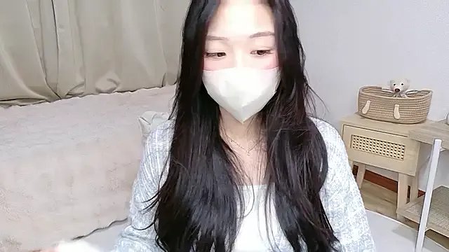 kii-channel on StripChat