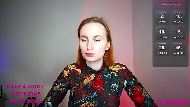 KinkyMissCherry on StripChat 