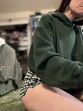 LadyLena1 on StripChat
