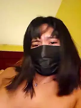 Latin_summer on StripChat