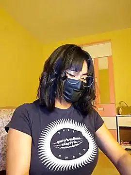 Latin_summer on StripChat