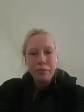 LeniMaria on StripChat