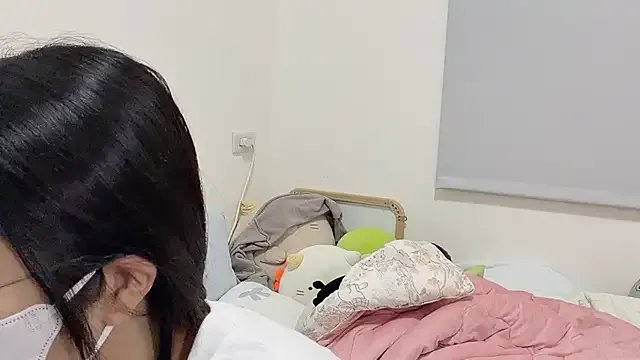 LHeart on StripChat