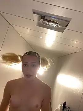 Naked Room Lia__Love 