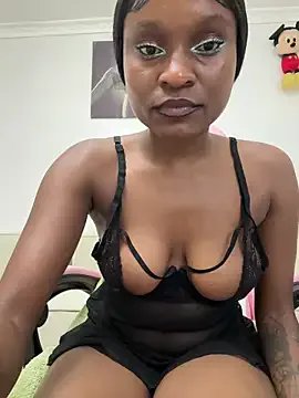 Lil-shawrie on StripChat
