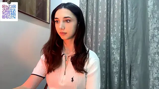 LinaMour on StripChat