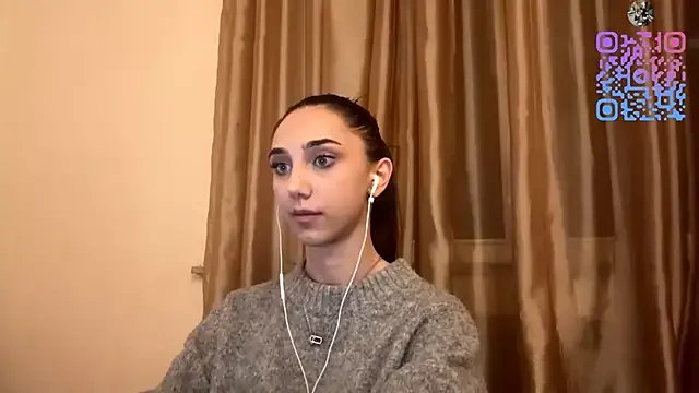 LinaMour on StripChat