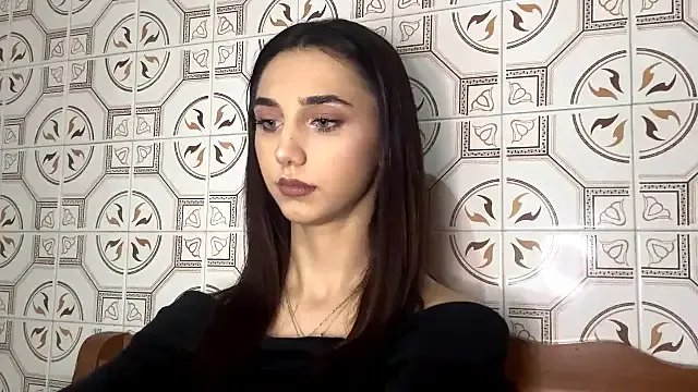 LinaMour on StripChat