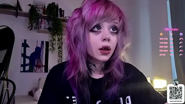 Lollyshy on StripChat 