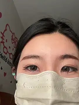 Lulu125216 on StripChat