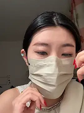 Lulu125216 on StripChat