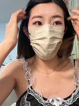 Lulu125216 on StripChat