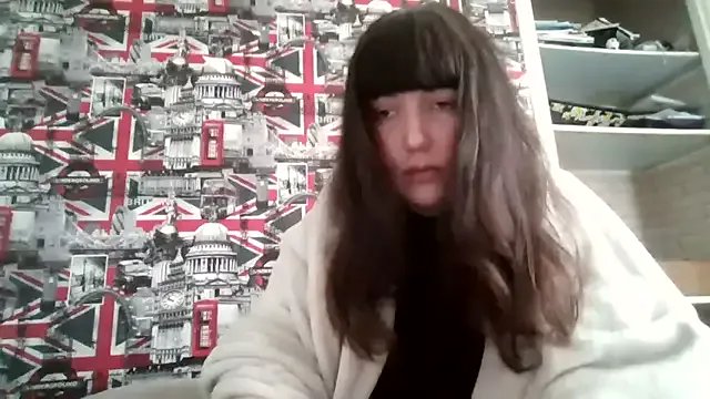 Lynylou on StripChat