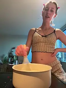 M1ssyk1ssy on StripChat