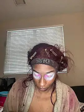 MadameMuse on StripChat