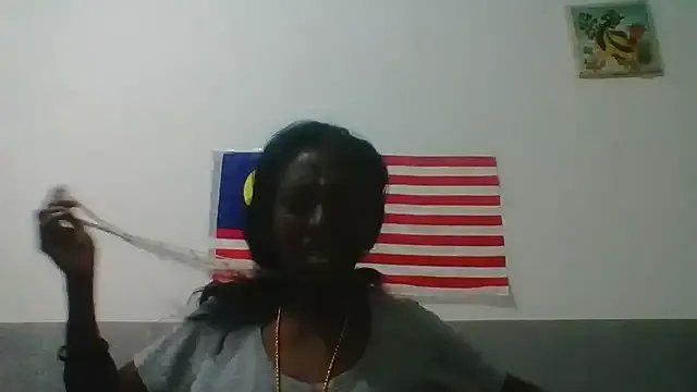 mamakarma1403 on StripChat