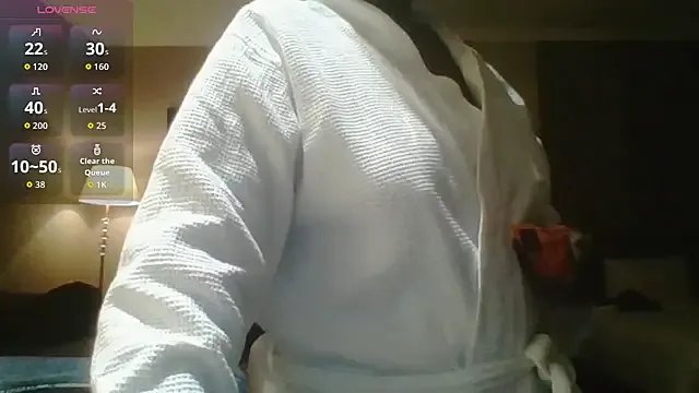 mamakarma1403 on StripChat