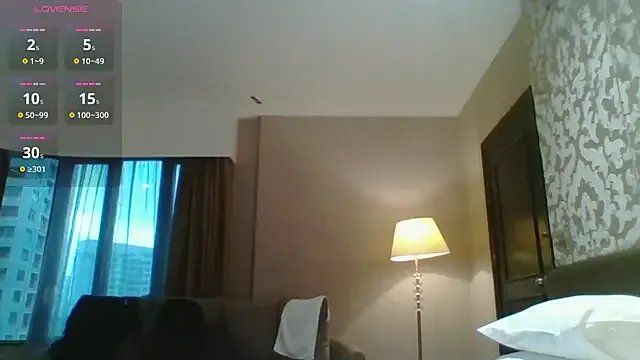 mamakarma1403 on StripChat
