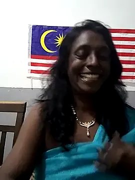 mamakarma1403 on StripChat
