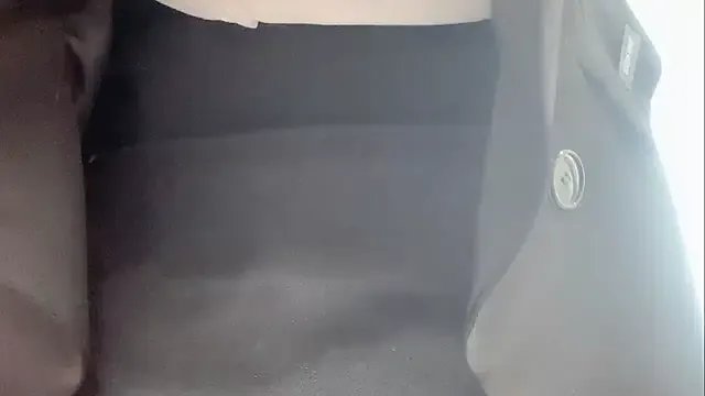 Maneki-nekoo on StripChat