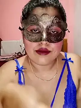 Maskedcurves from StripChat