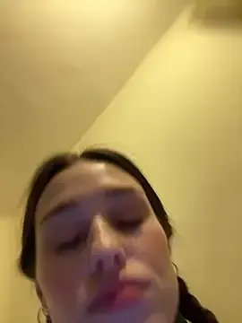 Mia_Mia_M on StripChat