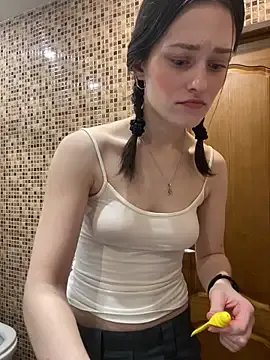 Mia_Mia_M on StripChat