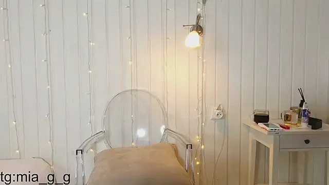 Mia_Mia_M on StripChat