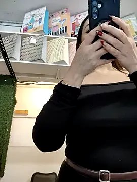 Mia_Novikov on StripChat