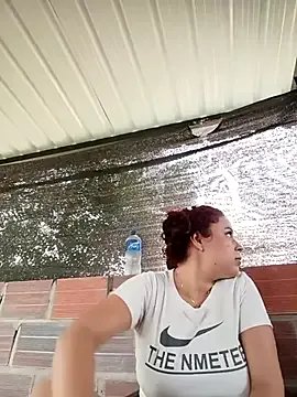 Mommy-Hot on StripChat