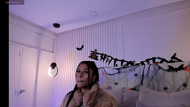 natali_henao on StripChat