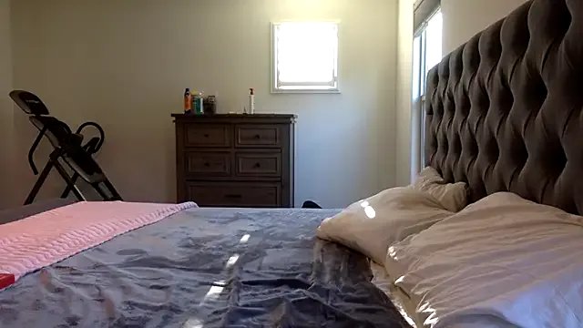 Natural_DDD on StripChat