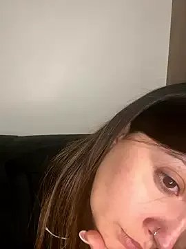 Novababy18 on StripChat