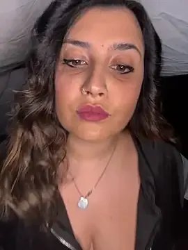 Novababy18 on StripChat
