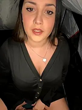 Novababy18 on StripChat