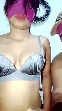 Oshadi_ruchira on StripChat
