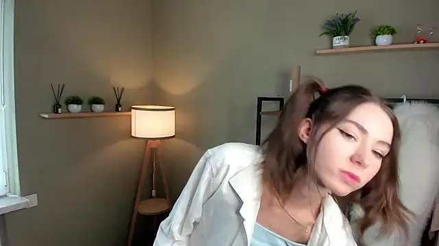 Peaches_Peaches from StripChat