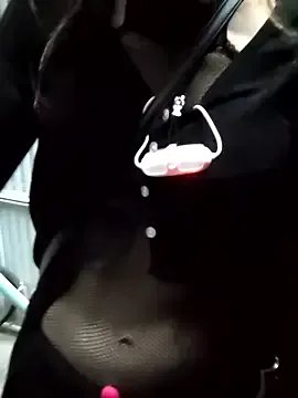 pink-mai on StripChat