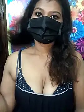 Premalatha_28 on StripChat