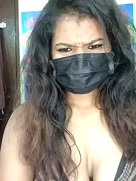 Premalatha_28 on StripChat